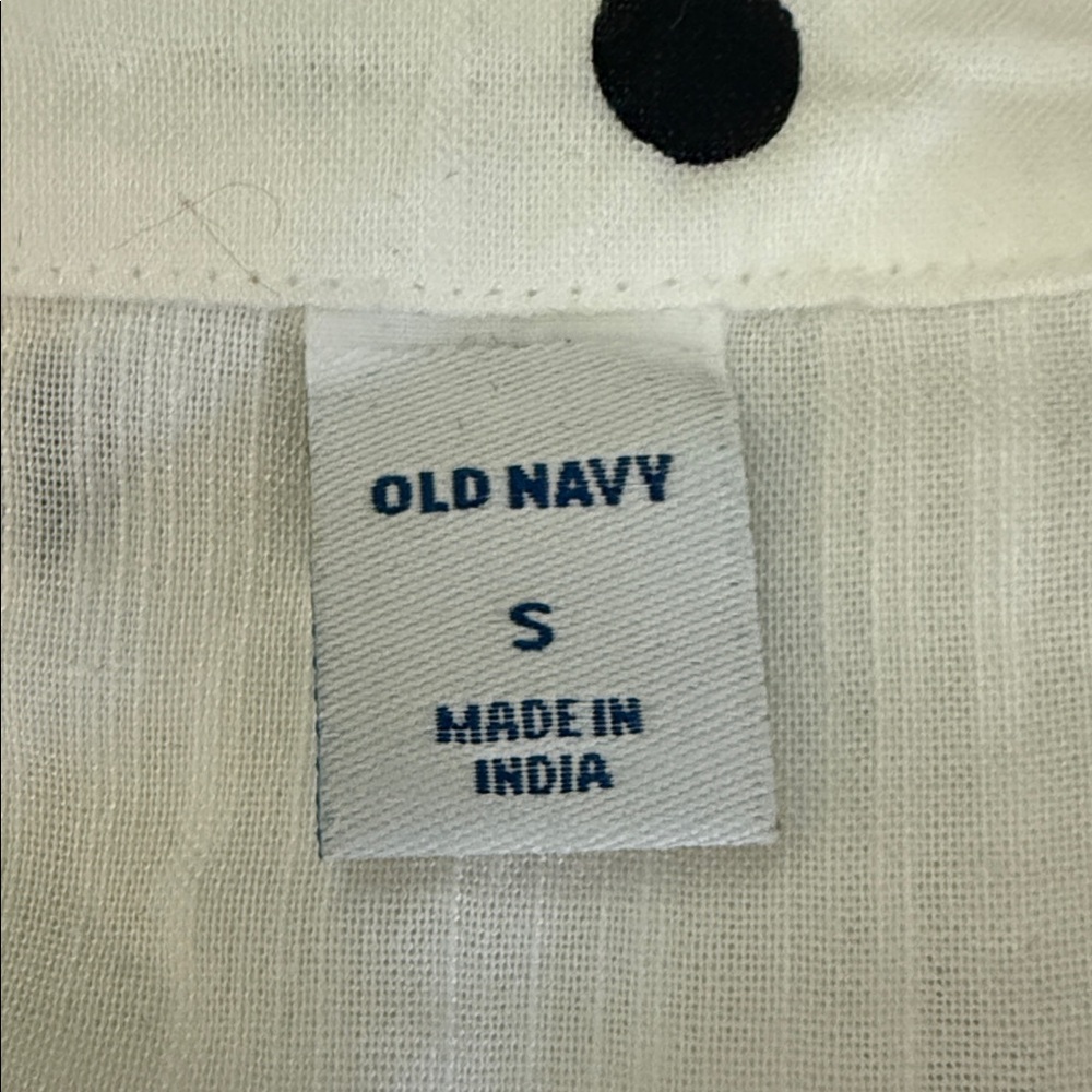 Old Navy Top Womens  White Black Polka Dot Ruffle Flutter Sleeves Cotton Blend - Picture 3 of 3